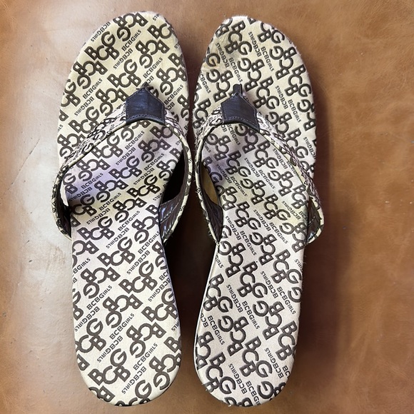 BCBG girl wedge - Picture 3 of 8